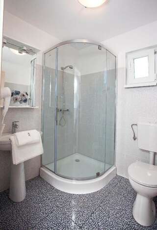 Отель Hotel Nova Residence Бухарест Двухместный номер с 1 кроватью-2