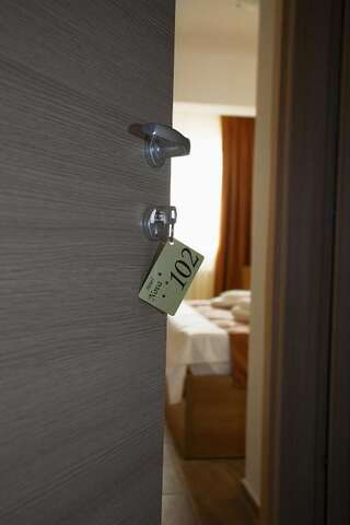 Отель Hotel Nova Residence Бухарест Двухместный номер с 2 отдельными кроватями-17